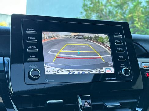 Used 2024 Toyota Camry SE image 19