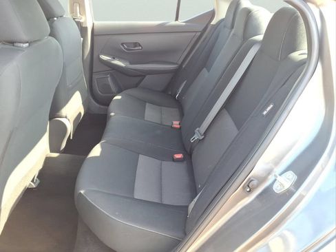 Used 2024 Nissan Sentra SV FWD image 23