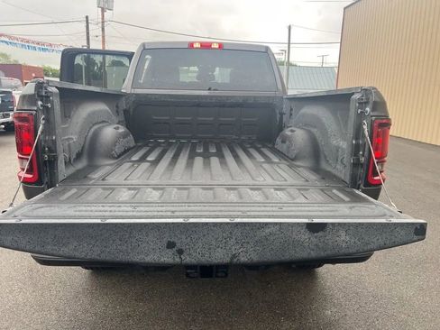 Used 2025 RAM 2500 Big Horn AWD/4WD image 37