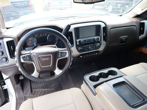 Used 2019 GMC Sierra 2500 SLE w/ SLE Preferred Package AWD/4WD image 11