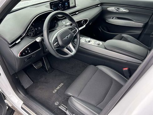 Used 2025 Genesis GV70 3.5T Sport AWD/4WD image 16