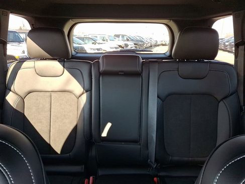 New 2026 Jeep Grand Cherokee Altitude AWD/4WD image 14