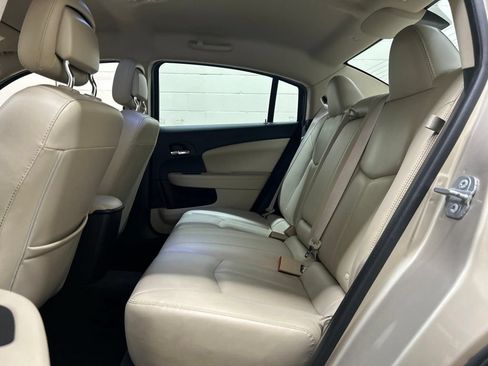 Used 2014 Chrysler 200 Limited FWD image 10