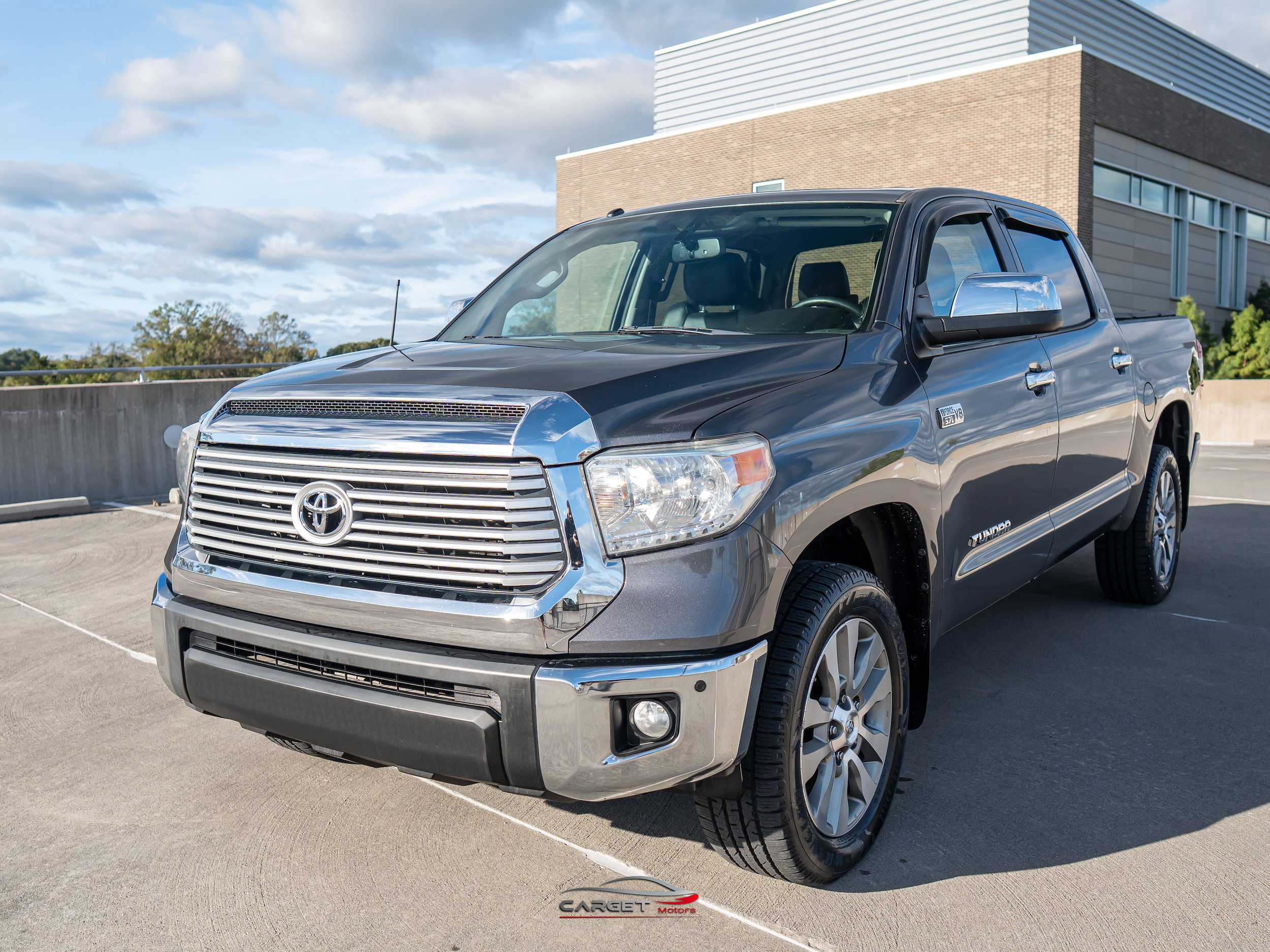 Used 2015 Toyota Tundra Limited w/ Limited Premium Package AWD/4WD image 3