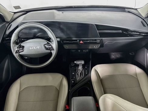 Certified 2023 Kia Niro EX FWD image 13