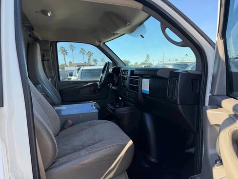 Used 2013 Chevrolet Express 2500 w/ Power Package RWD image 13