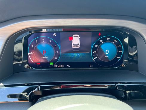 New 2024 Volkswagen Atlas Cross Sport SE image 11