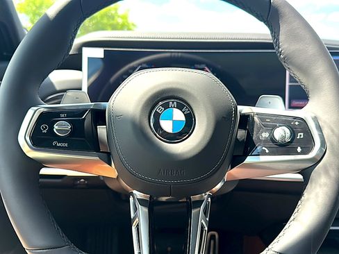 New 2026 BMW 740i w/ Premium Package RWD image 18