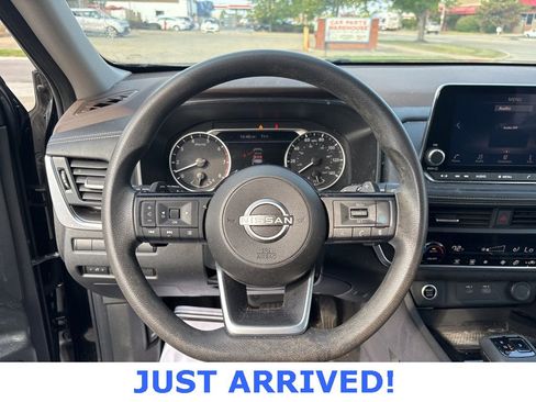 Certified 2023 Nissan Rogue SV image 15