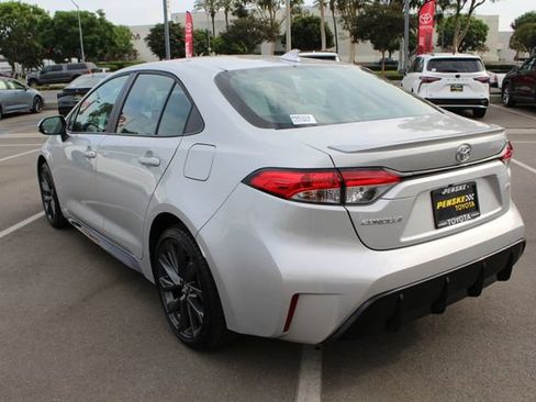 Certified 2026 Toyota Corolla SE FWD image 11