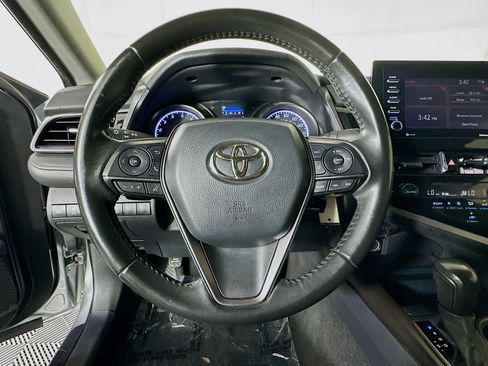 Used 2023 Toyota Camry SE FWD image 15