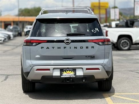 Used 2023 Nissan Pathfinder Platinum AWD/4WD image 6