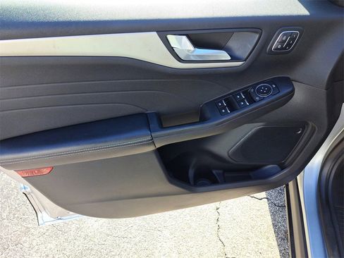 Used 2022 Ford Escape SEL w/ Technology Package image 13