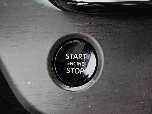 Certified 2025 Nissan Murano SV AWD/4WD image 22
