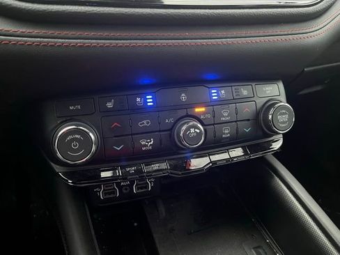 Used 2023 Dodge Durango R/T AWD/4WD image 17