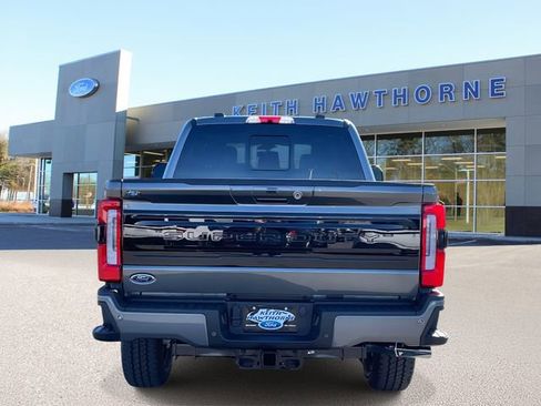 New 2026 Ford F250 Platinum w/ FX4 Off-Road Package AWD/4WD image 5