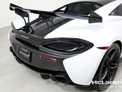 Used 2017 McLaren 570S Coupe RWD image 30