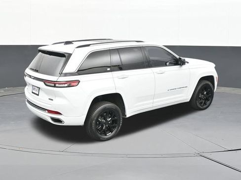 Used 2023 Jeep Grand Cherokee Overland w/ Luxury Tech Group IV AWD/4WD image 63