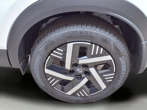 New 2026 Nissan Kicks SV image 9