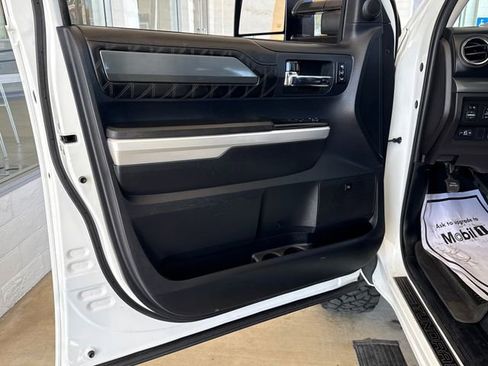 Used 2015 Toyota Tundra Platinum AWD/4WD image 10