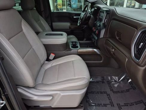 Used 2020 Chevrolet Silverado 1500 LT Trail Boss image 27