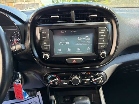 Used 2020 Kia Soul X-Line FWD image 27