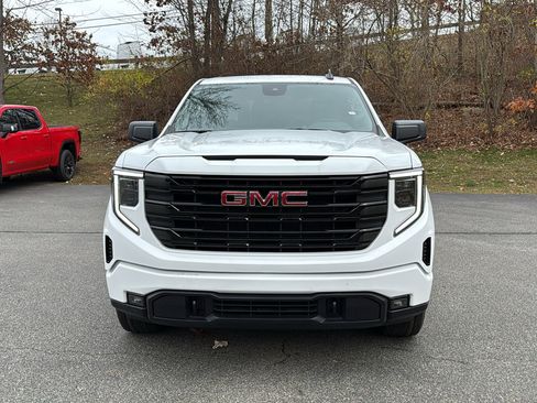 New 2026 GMC Sierra 1500 Elevation image 3