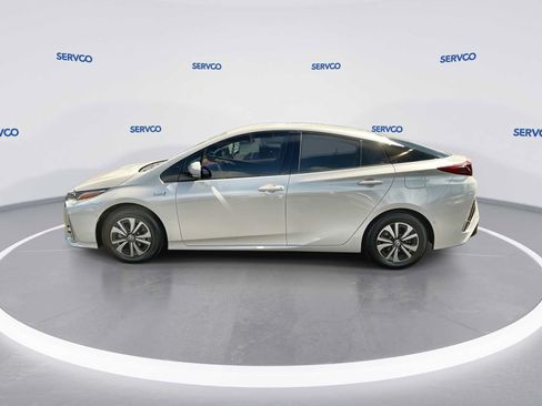 Used 2017 Toyota Prius Prime Premium FWD image 5