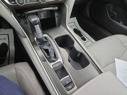 Used 2018 Honda Accord EX-L image 25