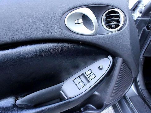 Used 2014 Nissan 370Z Coupe image 10