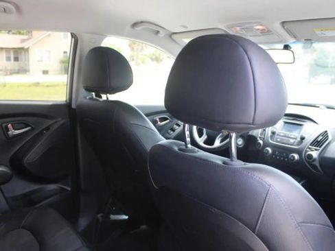 Used 2015 Hyundai Tucson GLS w/ Option Group 02 FWD image 30