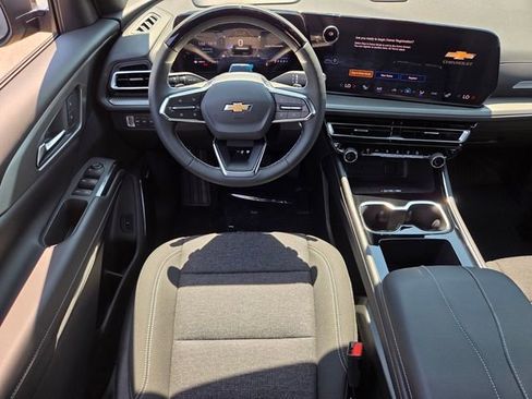 New 2026 Chevrolet Traverse LT w/ Enhanced Driving Package AWD/4WD image 8