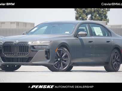 New 2025 BMW 760i xDrive