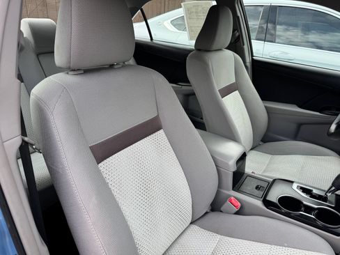 Used 2013 Toyota Camry LE FWD image 18