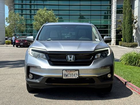 Used 2021 Honda Pilot Special Edition image 3