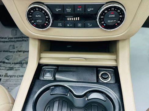 Used 2016 Mercedes-Benz GL 450 4MATIC image 30