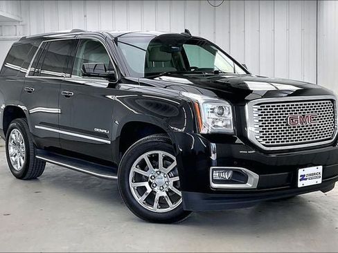 Used 2016 GMC Yukon Denali w/ Open Road Package AWD/4WD image 33