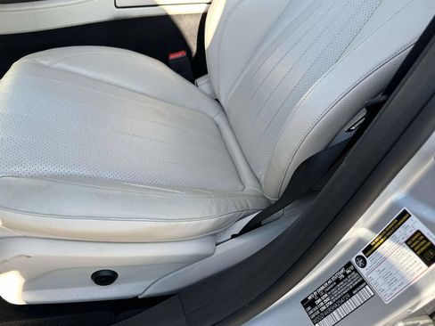 Used 2017 Mercedes-Benz E 300 4MATIC image 22