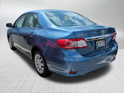 Used 2013 Toyota Corolla LE FWD image 3