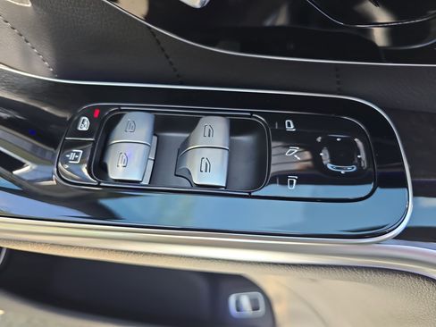 Certified 2025 Mercedes-Benz S 580e 4MATIC Sedan image 26