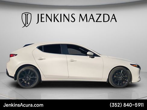 Used 2021 MAZDA MAZDA3 s image 1