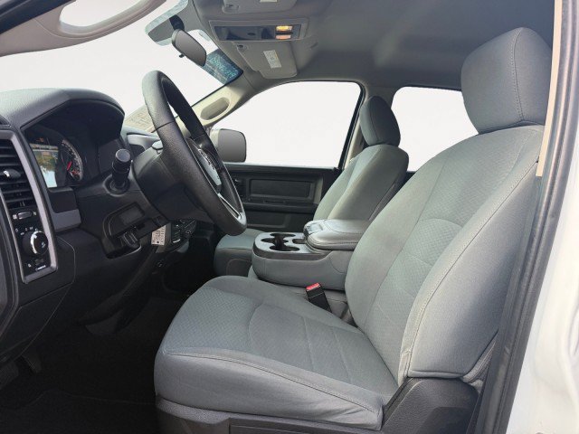 Used 2017 RAM 1500 Express w/ Express Value Package AWD/4WD image 2
