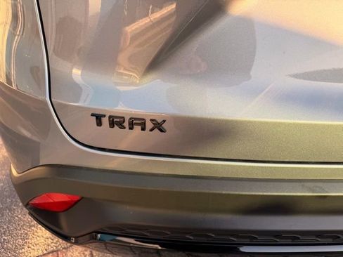 Certified 2026 Chevrolet Trax RS image 25