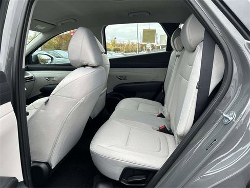 New 2026 Hyundai Tucson SE image 5