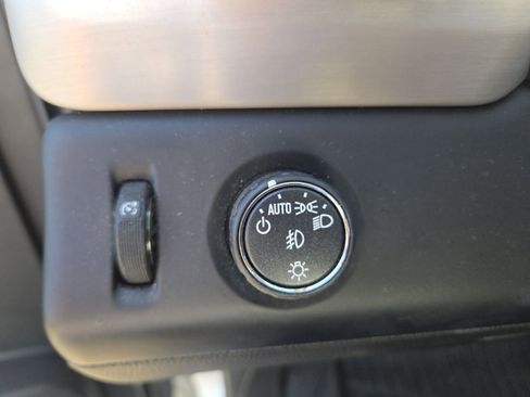 Used 2019 GMC Yukon XL Denali w/ Denali Ultimate Package image 33