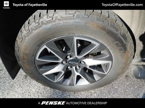 Used 2022 Chevrolet Tahoe Z71 w/ Luxury Package image 7