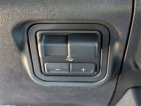 New 2026 GMC Hummer EV 4x4 Crew Cab image 15