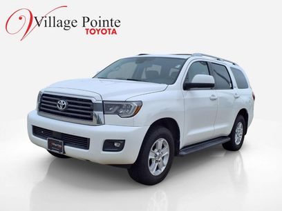 Used 2018 Toyota Sequoia SR5 w/ Carpet Cargo Mat Package