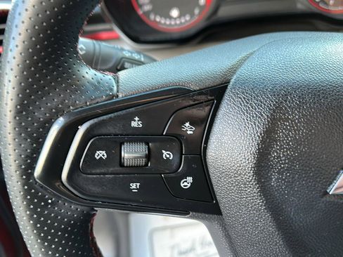 Used 2024 Chevrolet Trax RS w/ Sunroof Package image 25