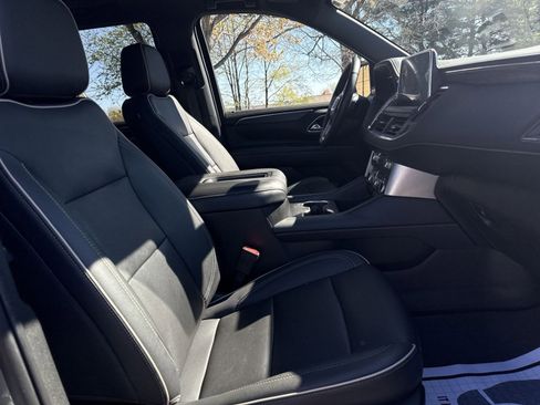 Used 2022 GMC Yukon SLT w/ SLT Premium Package image 26